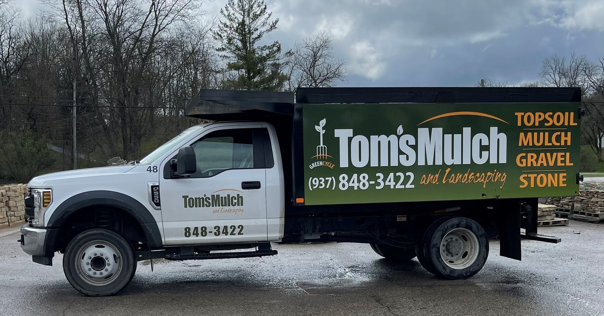 About - Tom's Mulch & Landscaping