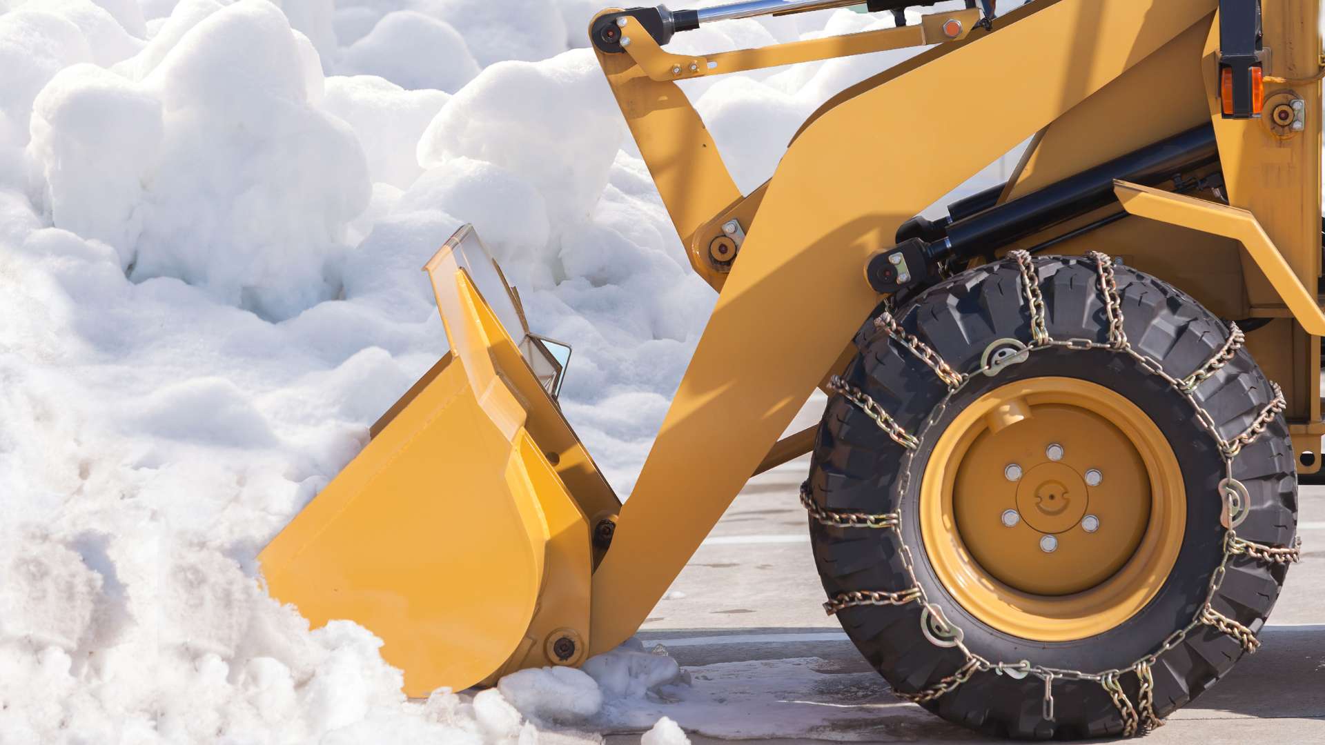 Snow Removal - Tom's Mulch & Landscaping