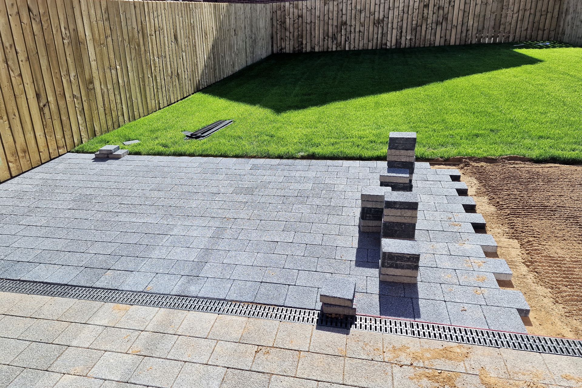 Patios & Walkways - Tom's Mulch & Landscaping