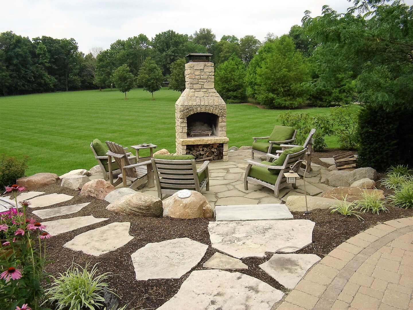Gallery - Tom's Mulch & Landscaping