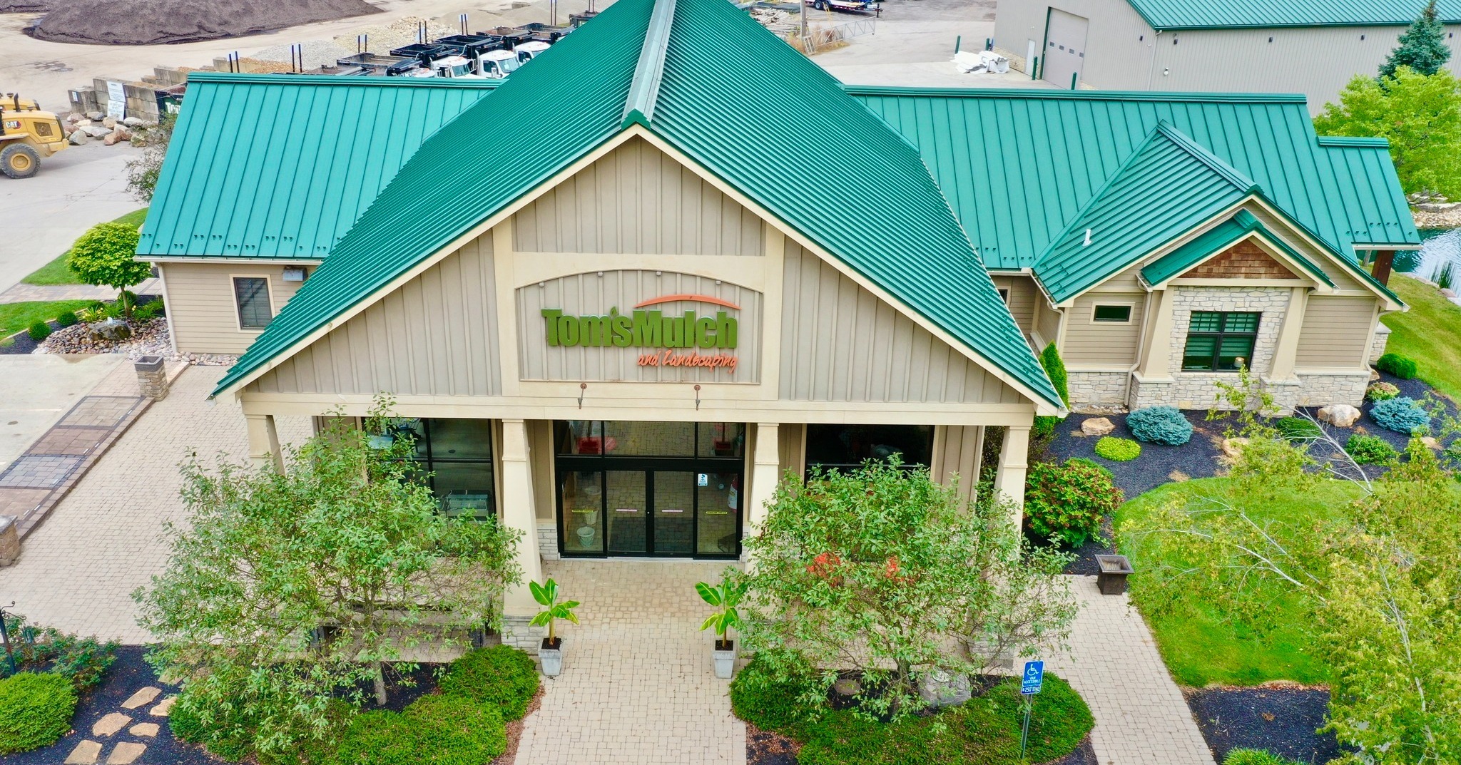 Gallery - Tom's Mulch & Landscaping